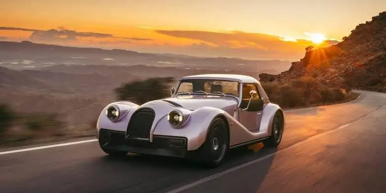 معرفی سوپر اسپورت 400 - موتور 6 سیلندر با قدرت 402 اسب بخار