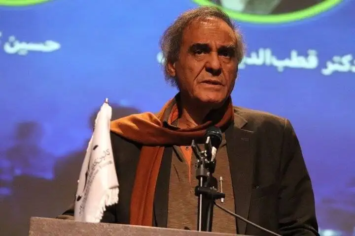 کارگردانان حرفه ای تئاتر کم کار شده اند
