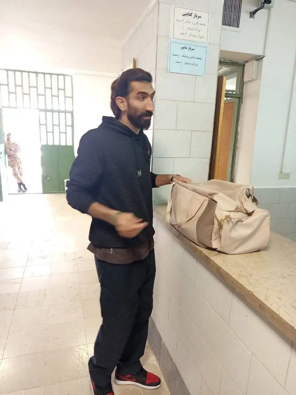اولین تصویر از علیرضا بیرانوند در پادگان + عکس