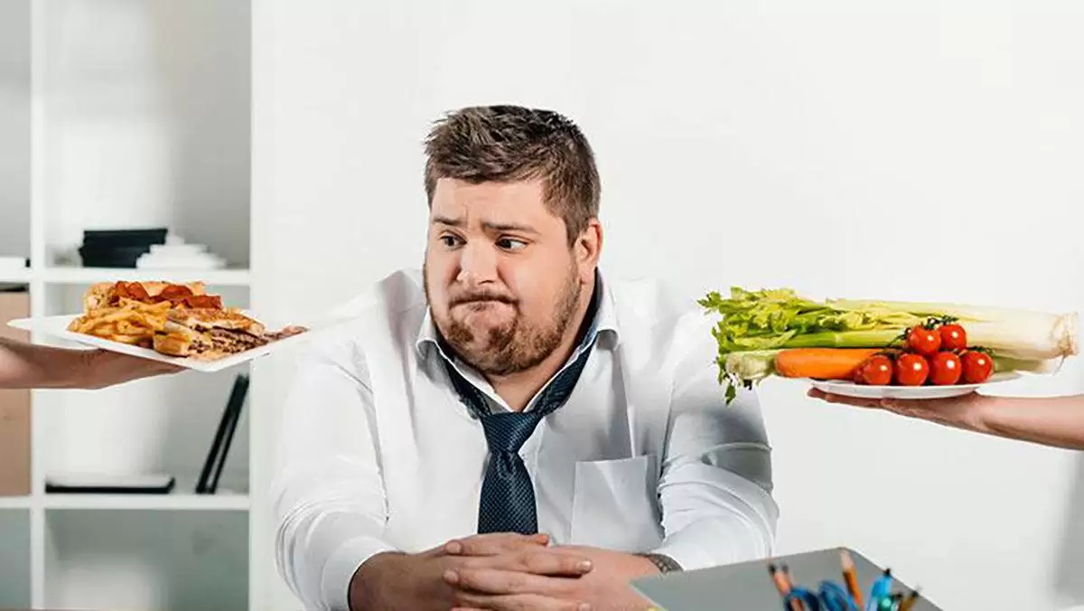 چه عادات غذایی منجر به چاقی می شوند؟