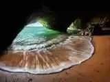 (فیلم) چشم دریا قشنگ ترین غار ساحلی ایران