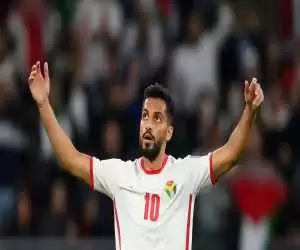 (فیلم) ستاره فوتبال آسیا امام جماعت شد!