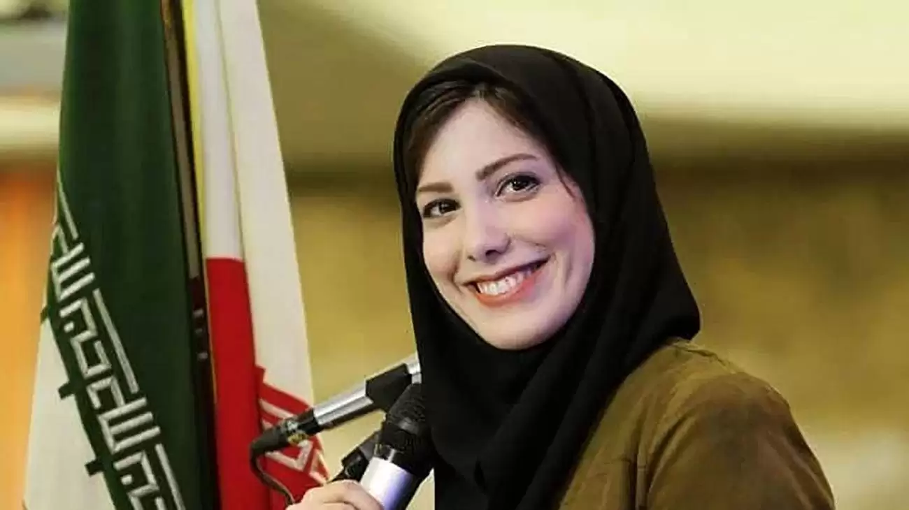 این خانم مجری خوش صدا خلبان است ! - باران نیکراه مجری که جای آزاده نامداری را می گیرد؟ + تصاویر و بیوگرافی