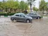 ویدیو  -  تصاویری از جاری شدن سیل شدید در کیش؛ آب وارد خانه های مردم شد