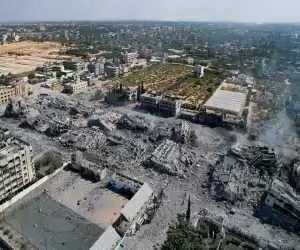 ب️بینید  -  لحظه بمباران یک برح مسکونی توسط جنگنده های اسرائیلی؛ صدای انفجار بلند شد