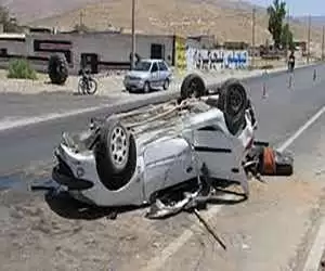انحراف خودروی سواری  یک کشته و 9 مصدوم برجای گذاشت