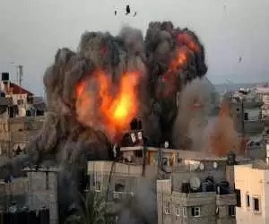 (فیلم) لحظه اصابت یک موشک به غزه از فاصله نزدیک