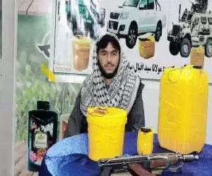 ویدیو  -  رونمایی جالب طالبان از یک سلاح جنگی؛ تولید وطنی افغانستان با بُشکه!