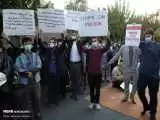 ویدیو  -  تصاویری از تجمع دانشجویان استان تهران مقابل سفارت فرانسه