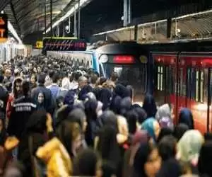 خدمت رسانی در این خط متروی تهران کند است -  عذرخواهی مترو