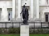 ویدیو  -  انداختن چفیه بر مجسمه جرج واشنگتن
