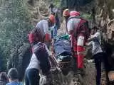 سقوط مسافر 29 ساله تهرانی از آبشار لوه گلستان+ جزئیات