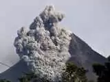 (فیلم) فوران یک آتشفشان در اندونزی و تخلیه ساکنان