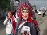 ویدیو  -  ظاهر متفاوت هوادار زن پرسپولیس با کلاه سرخ پوستی