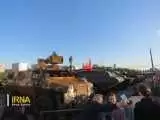 ویدیو  -  سلفی مردم روسیه با تانک های آمریکایی در (پارک پیروزی)