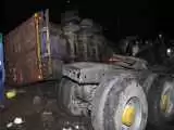 تصادف و واژگونی 2 کامیونت در بزرگراه آزادگان  -  صبح امروز رخ داد