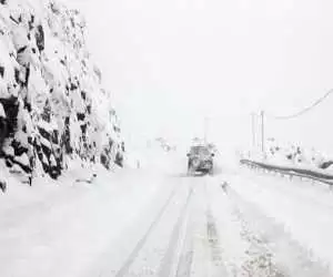 برف بهاری این منطقه از مشگین شهر را سفیدپوش کرد  -  ویدئو