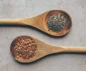 خواص و مضرات دانه چیا را بخوانید  -  بهترین زمان مصرف دانه چیا برای لاغری چه زمانی است ؟