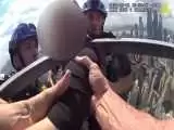 (فیلم) لحظات نفس گیر نجات یک زن از لبه طبقه 54 آسمان خراش