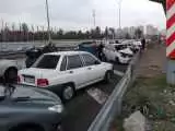 ویدیو  -  تصاویری از تصادف زنجیره ای جالب در جاده مشهد
