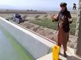 (فیلم) حقابه ای که به ایران نیامد، سیل شد و 300 افغان را برد!