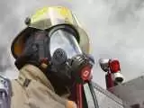 وقوع آتش سوزی مهیب در ساختمان نیمه کاره جزیره کیش  -  ویدئو