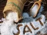 عواقب بسیار خطرناک حذف کامل نمک از غذا  -  چرا باید نمک بخوریم؟