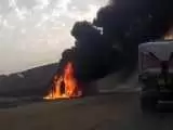 تصادف ناگوار تریلی با خودروی سواری در جاده خرمشهر  -  همه سرنشینان خودرو زنده زنده سوختند