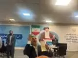 ویدیو  -  جمله جالب احمدی نژاد به خبرنگاران: سر به هوا!