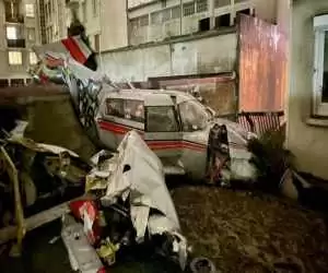 ویدیو  -  نخستین تصاویر از سقوط مرگبار هواپیما در بزرگراه حومه پاریس