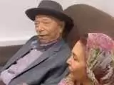 (فیلم) آواز خواندن و انرژی بالای علی نصیریان در 89 سالگی