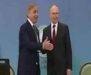 (فیلم) ضایع شدن پوتین مقابل رئیس جمهور پاکستان!