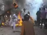ویدیو  -  تصاویری جالب از لحظه حمله هندوها به مساجد و منازل مسلمانان