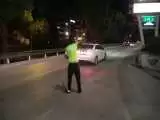 ویدیو  -  لحظه فرار جالب راننده مرسدس بنز بعد از فرمان توقف پلیس!