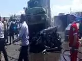 تصادف زنحیره ای ناگوار و له شدن خودروی سواری پژو 206 در مرند + جزئیات و عکس 