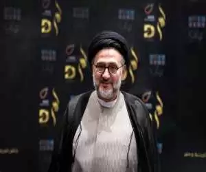 ابطحی به ظریف: برای جوانگرایی سخت گیری کنید