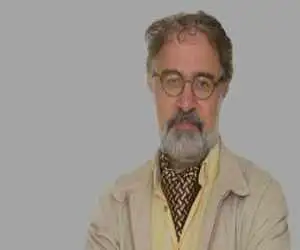 روزنامه اصلاح طلب: فروش نفت توسط این و آن، بازی کردن در زمین تحریم است -  آمریکا و اسرائیل دنبال آنند که  آخرین رمق اقتصادی را از ما بگیرند