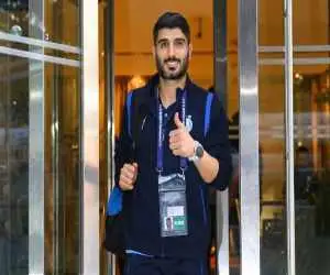 انزونزی گفت دیگه زیاده روی نکن  -  واکنش میلاد زکی پور به شادی گل جنجالی اش در نقش جهان: گفتم حال کنند دیگه!