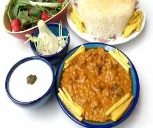 درست کردن خورش دوغ پای ؛یکی از بهترین غذاهای اصیل زاهدان