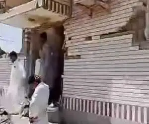 ویدیو - نخستین تصاویر از انفجار بمب صوتی در ساختمان ستاد بنیاد مسکن چابهار