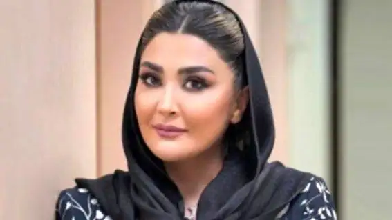 عکس متفاوت خانم بازیگر سریال فاصله ها در چین