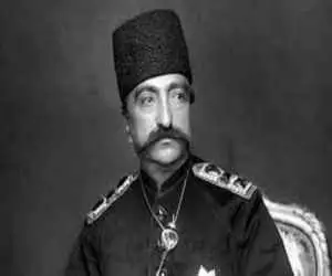ویدیو  -  ناصرالدین شاه در حال سلفی گرفتن در آسانسور همایونی!