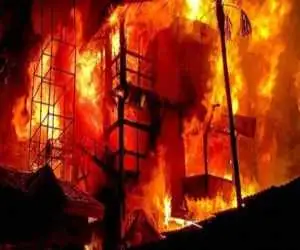 کلکته هند در شوک آتش سوزی -  14 نفر فوت شدند