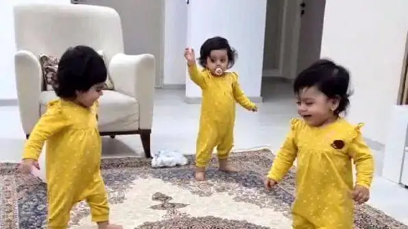آواز باشکوه دختر سه قلوها -  با آهنگ آذری قیزلری چه رقصی میکنن فقط تپ تپ افتادنشون!