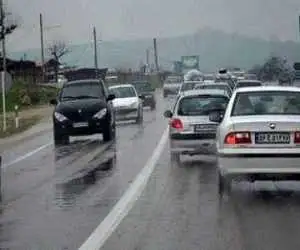 آخرین وضعیت جوی و ترافیکی محورهای مواصلاتی -  هشدار پلیس نسبت به لغزندگی جاده ها و کاهش دید در این استان ها