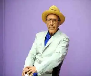 (شب ملخ)، جواد مجابی منتشر شد