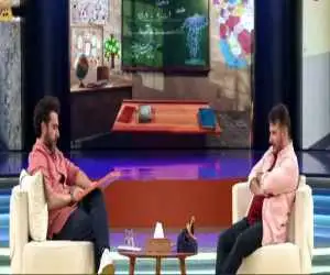 واکنش احساسی بازیگر معروف هنگام شنیدن صدای عزیزانش در برنامه تلویزیونی - ویدئو