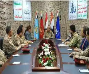 جلسه عالی ترین فرماندهان یمنی بعد از حمله به (بن گوریون) + عکس