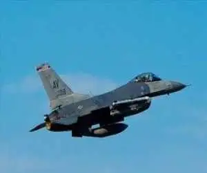 آمریکا شرق سوریه را بمباران کرد