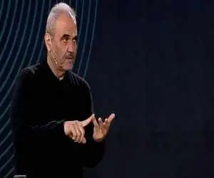 ویدیو  -  کنایه جالب جواد خیابانی به آدان دروازه بان استقلال در جریان گزارش بایرن مونیخ - چلسی